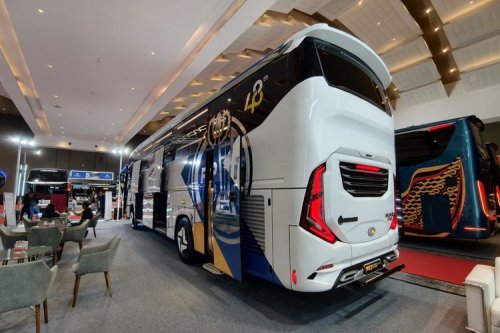 Karoseri Piala Mas Rilis Bus Rexus 8S dan 8D, Desain Makin Agresif