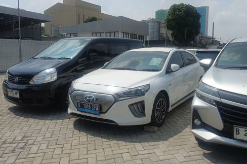 Balai Lelang Masih Kesulitan Jual Mobil Listrik, Sulit Laku