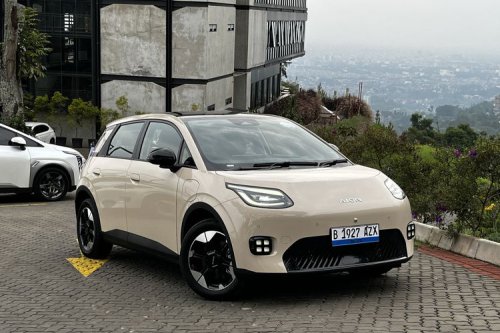 Uji Hatchback Listrik Aion UT dari Jakarta ke Bandung PP