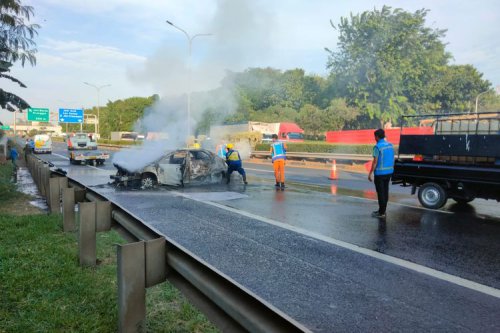 Mobil Terbakar Saat Kerusuhan, Apakah Bisa Diklaim Asuransi?