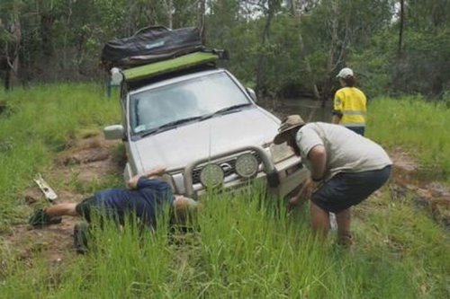 Video Sejumlah Mobil Masuk Sawah Gara-gara Google Maps