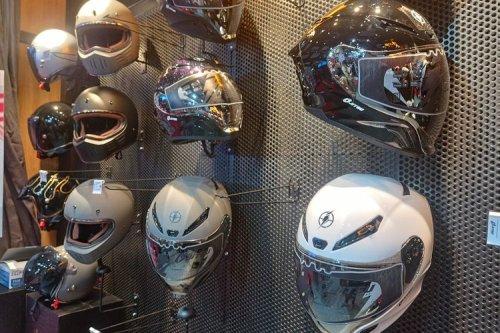 Berburu Helm Full Face di IMHAX 2025, Harga di Bawah Rp 1 Juta