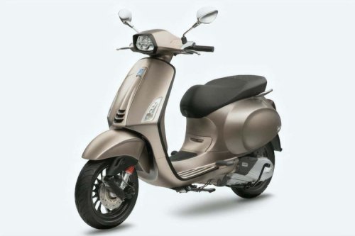 Vespa Italia vs Vietnam: Apa Kata Pecinta Skuter?
