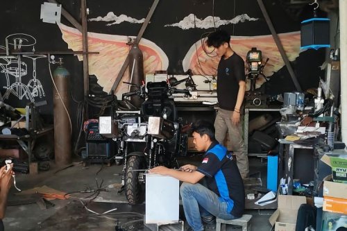 Mengenal Proses Konversi Motor Bensin ke Listrik