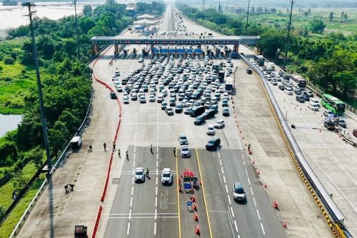 Arus Mudik Trans-Jawa Meningkat, One Way dan Contraflow Diterapkan