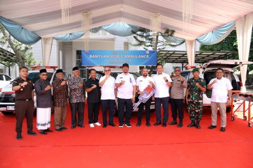 Toyota, Toyota Innova, Toyota Serahkan 3 Kijang Innova Ambulans