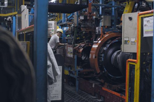 Dari Karet Sampai Siap Pakai, Begini Proses Produksi Ban Bridgestone