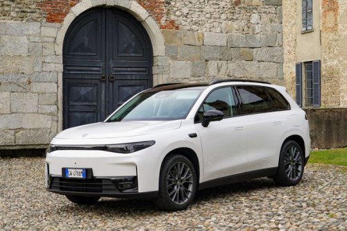 Mobil Listrik Baru, WR-V vs J5 EV