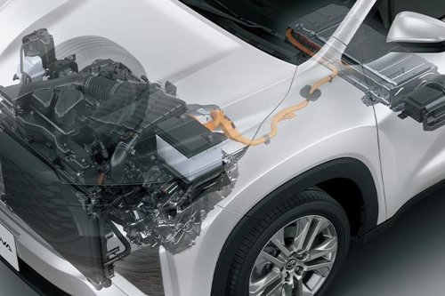 Kata Kepala Bengkel Soal Proses Memanaskan Mobil Hybrid Toyota