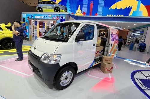 Daihatsu Rilis New Sigra, Terios Edisi Khusus, hingga Gran Max Baru
