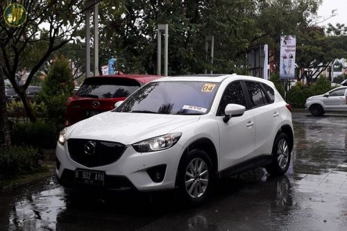 Intip Garasi Eks Menag Yaqut, Tersangka Korupsi Kuota Haji