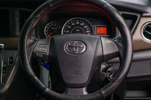 Harga dan Pilihan Bahan untuk Lapisan Setir Kulit Mobil LCGC