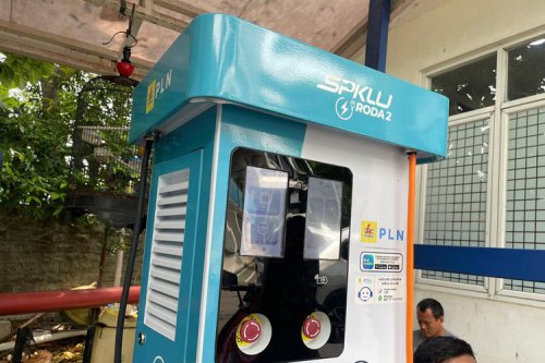 Kata Driver Ojol Usai Jajal Fast Charging Motor Listrik PLN