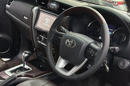 Masalah Umum Interior Mobil Jepang, Kulit Setir Cepat Rusak