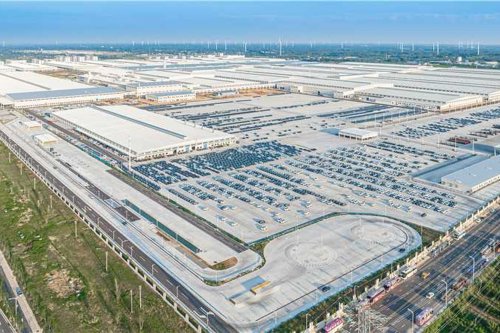 BYD, Intip Dapur Produksi BYD Zhengzhou, Mampu Produksi 50 Mobil per Jam