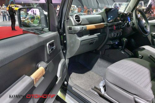 Komparasi Suzuki Jimny 3 Pintu vs Jimny 5 Pintu: Kembar Beda Karakter