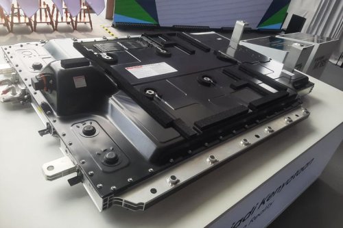 Industri Otomotif dan Kontroversi Pertambangan Nikel di Raja Ampat