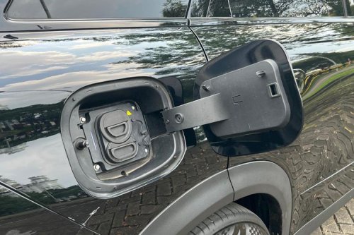 Mengulas Fitur dan Kepraktisan Jaecoo J7 SHS-P, Ini Plus Minusnya