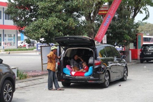 Bahaya, Jangan Ubah Kabin Mobil Jadi Kasur Saat Mudik