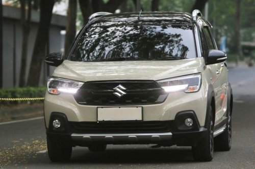 Suzuki , Suzuki XL7 Hybrid Alpha Kuro Meluncur, Bagaimana Nasib Model Lama?
