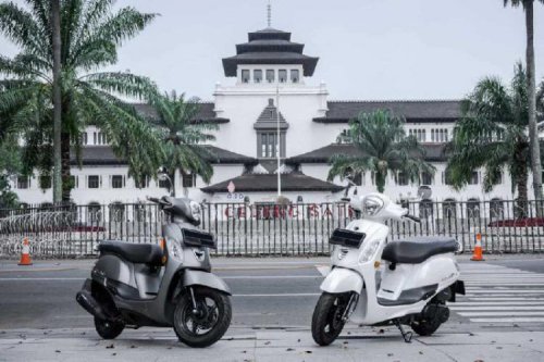 Harga Skutik Bongsor Oktober 2025: Yamaha Xmax dan Vespa LX Naik