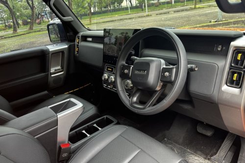 Seberapa Senyap Kabin Jip Listrik iCar V23?