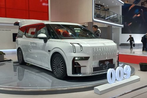 Xpeng, Xpeng X9, Adu Spesifikasi MPV Listrik China: Xpeng X9 vs Zeekr 009