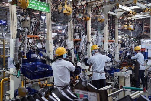 Pengamat: Indonesia Sulit Tiru Vietnam Soal Mobil Nasional