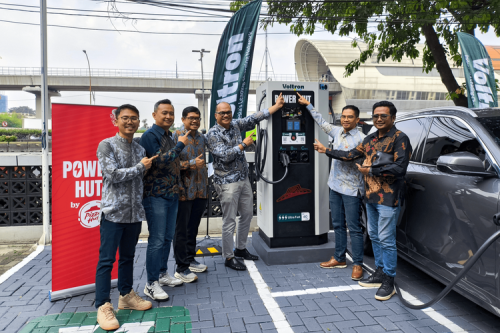 Geely, Kerja Sama Geely dan Voltron untuk Infrastruktur Kendaraan Listrik