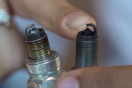 Kapan Harus Ganti Busi Motor? Ini Patokan dan Tandanya