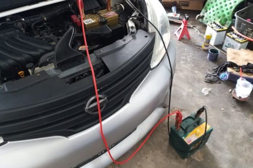 Panduan Jumper Aki Mobil: Jangan Sampai Salah Langkah