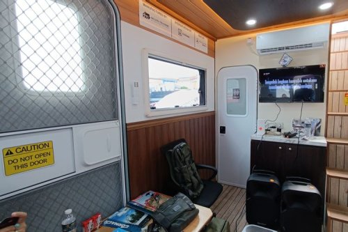 Mercedes-Benz, Kontainer Portable Mercedes-Benz Axor Buatan Delima Mandiri