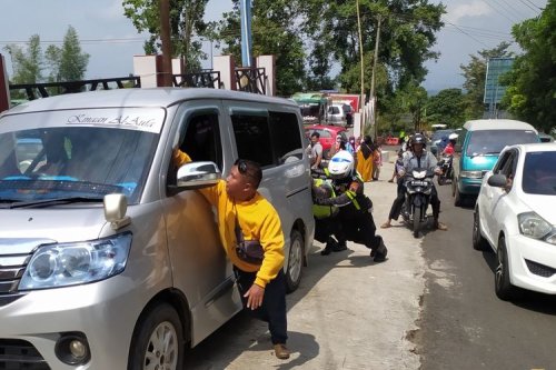Mitos atau Fakta, Mobil Matik Tidak Boleh Didorong Saat Mogok?