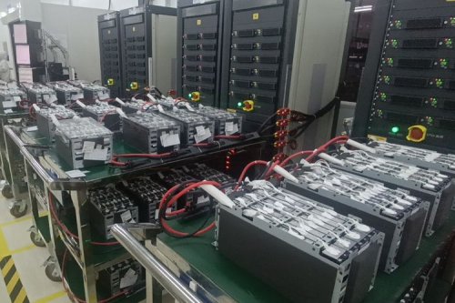 Pemerintah Dorong Baterai Nikel buat Motor Listrik, Ini Kata Aismoli