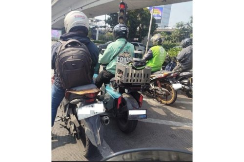 Viral Omo-X Bawa Kotak Misterius di Belakang, Ini Kata Omoway