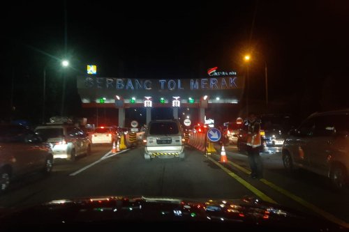 Gerbang Tol Tambahan Dibuka di GT Merak untuk Pemudik
