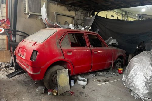 Mobil Ditabrak dari Belakang, Apa Harus Beli Panel Baru?