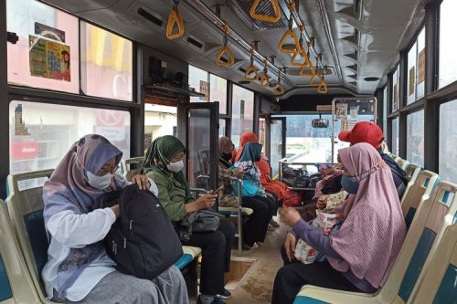 Bus Tayo Kota Tangerang Tidak Terima Pembayaran Tunai