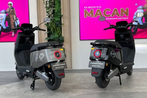 Motor Listrik Fox 200, Berapa Harga Baterai Untuk Ibu-Ibu?