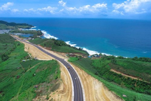 Liburan Aman ke Pantai Pakai Mobil, Jangan Sampai Terjebak di Pasir