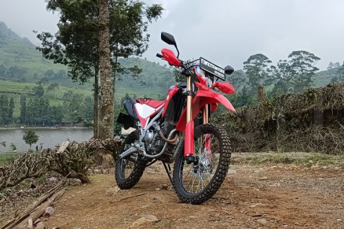 Honda | Tourino 250 DX vs Honda CRF250L: Duel Motor Adventure 250cc