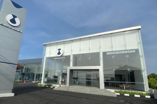 BYD, Logo Diler Denza Berubah, BYD Bantah Ganti Nama Jadi Danza