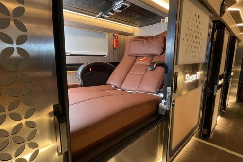 Bus Baru PO Juragan 99 Trans, Double Decker Mewah 19 Penumpang