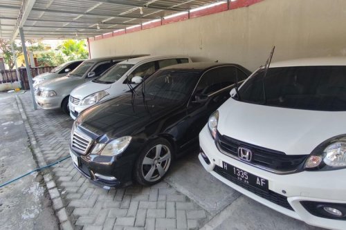 Harga Mobil Matik Bekas Masih Lebih Mahal daripada Manual