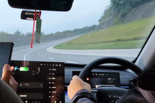 Akselerasi Mobil Listrik Lebih Responsif: Pemula Harus Waspada