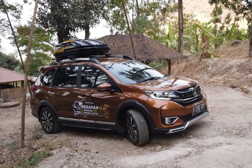 Mobil Matik CVT Lewat Tanjakan, Begini Cara Amannya
