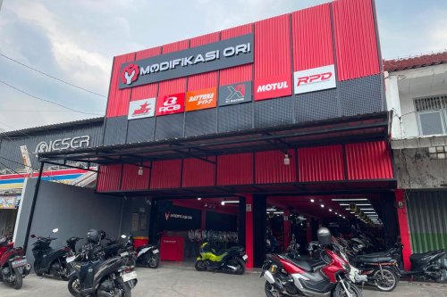 Tak Sekadar Tempat Servis, Bengkel Motor Modern Jadi Tren Baru