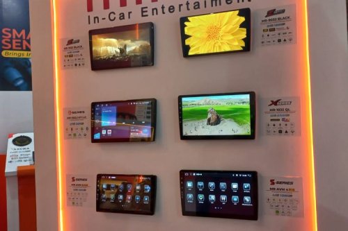 Jangan Asal Instal Aplikasi, Head Unit Mobil Bisa Bermasalah