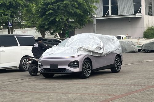Xpeng, Xpeng X9, XPeng G6, GIIAS 2025: Xpeng Tampilkan Mobil Listrik G6 dan X9