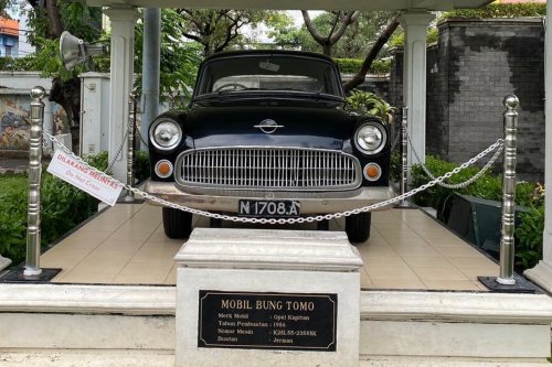 Opel, Opel Kapitan, Mobil Bung Tomo Sang Orator Pembakar Semangat